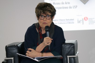 Regina Silveira