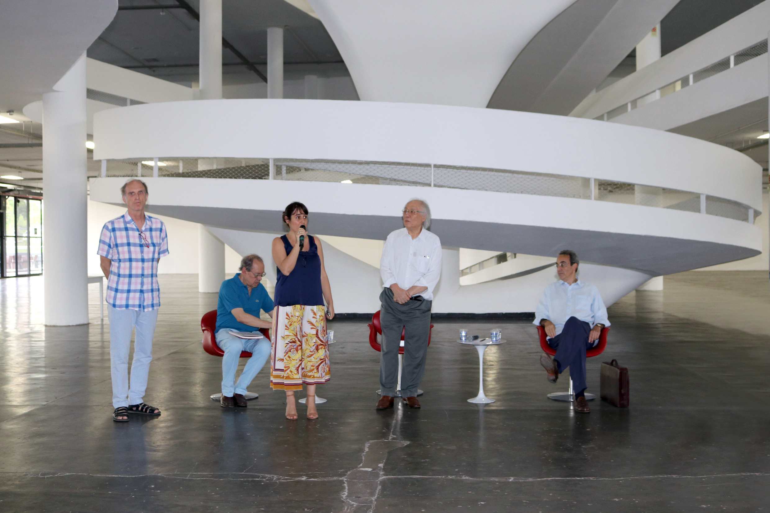 Martin Grossmann, Paulo Herkenhoff, Luciana Guimarães, Ricardo Ohtake e Carlos Augusto Calil