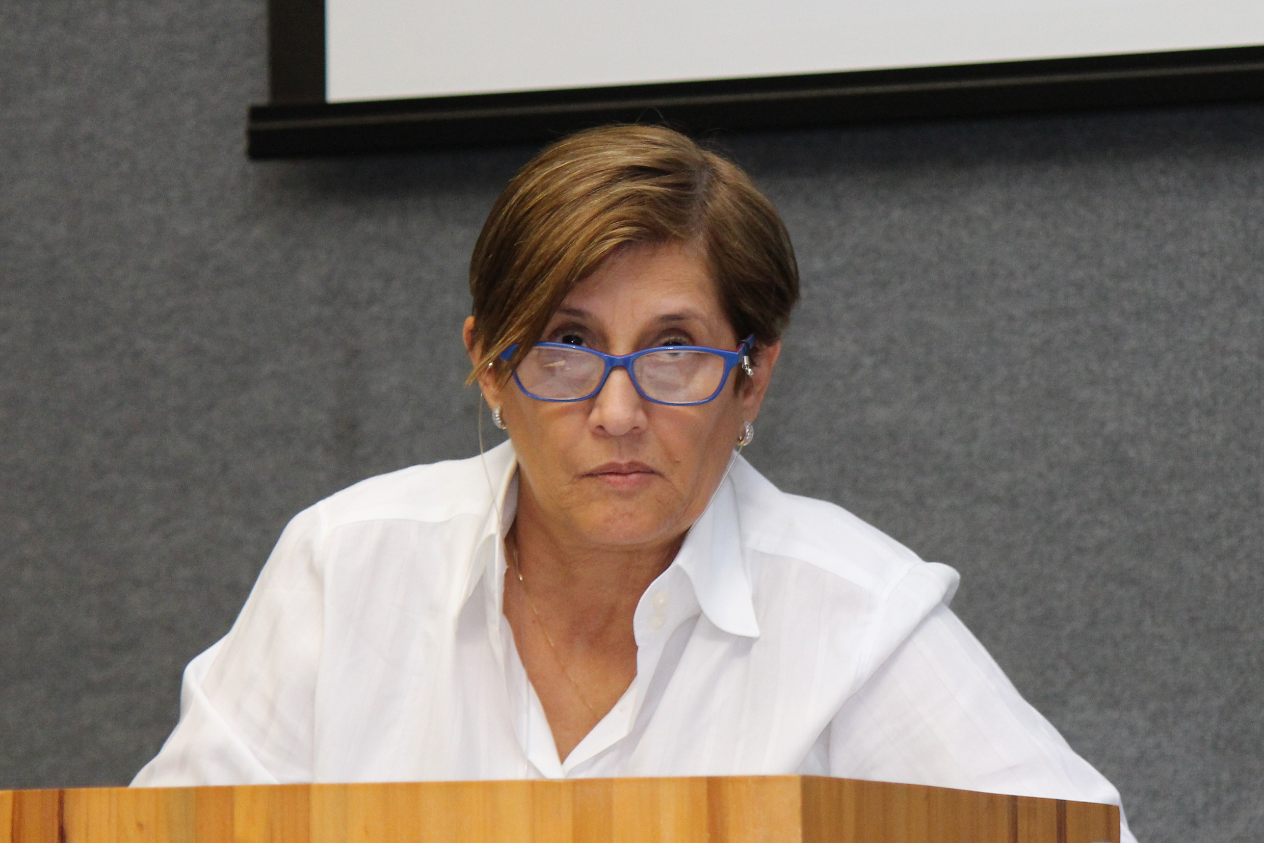 Mary Lobas de Castro