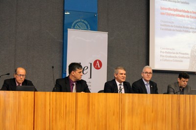 Naomar Monteiro de Almeida Filho, Luiz Alberto Pilatti, Antonio Carlos Hernandes, Emmanuel Zagury Tourinho e Roberto Pacheco - Mesa Redonda 1