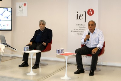 José Roberto Castilho Piqueira e Gildo Magalhães dos Santos Filho