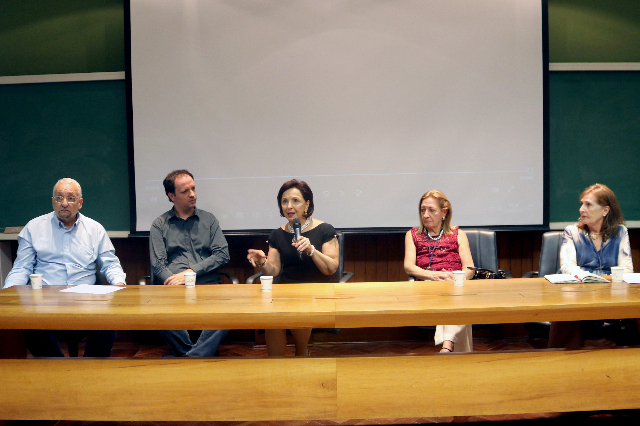 Paulo Saldiva, Rafael Gândara Calabria, Linamara Rizzo Battistella, Julia Maria D'Andréa Greve e Helena Ribeiro