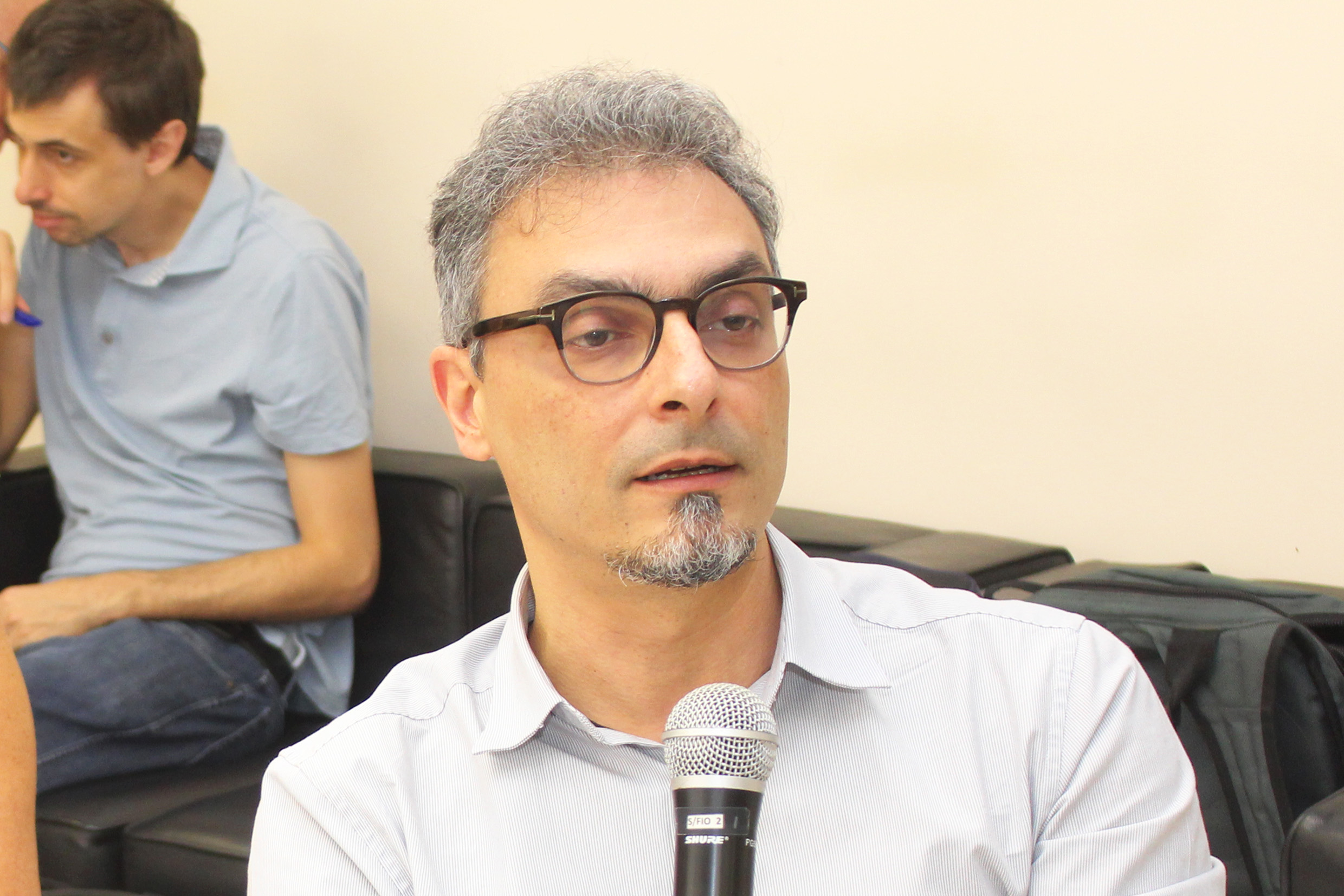 Eduardo Simantob, curador e crítico de arte