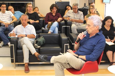 José Teixeira Coelho Neto, ex-diretor do MAC-USP e curador geral do Masp de 2006 a 2014