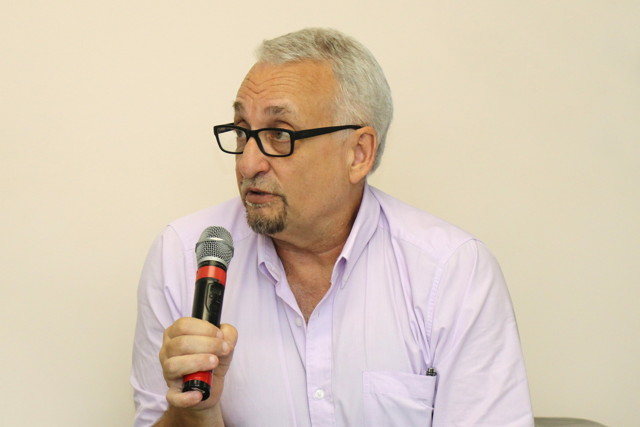Paulo Saldiva participa do debate