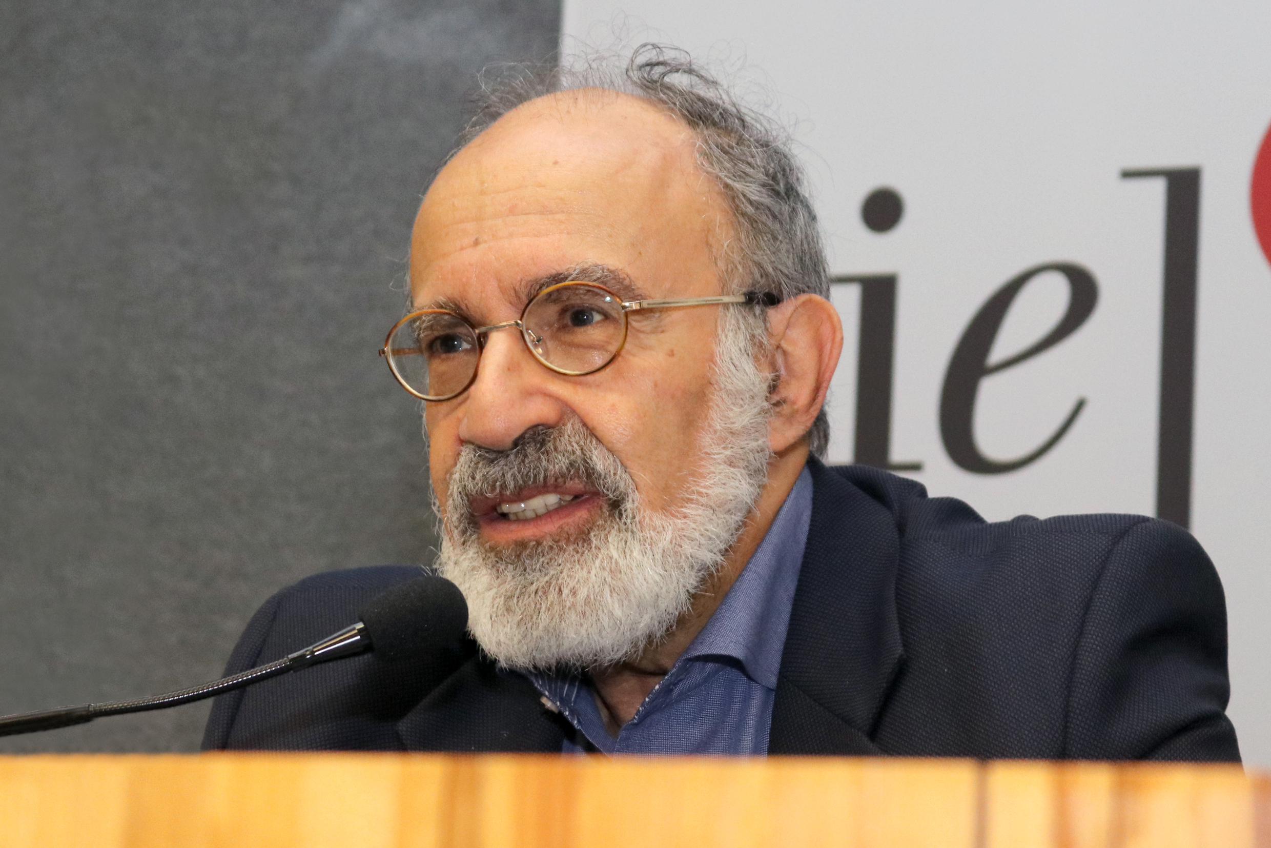 Guilherme Ary Plonski abre o evento