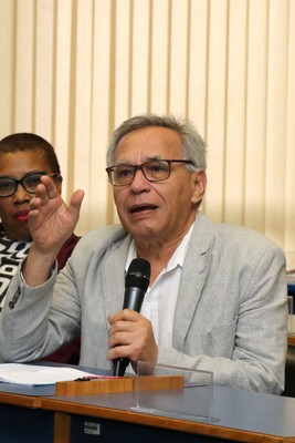 Lino de Macedo participa do debate
