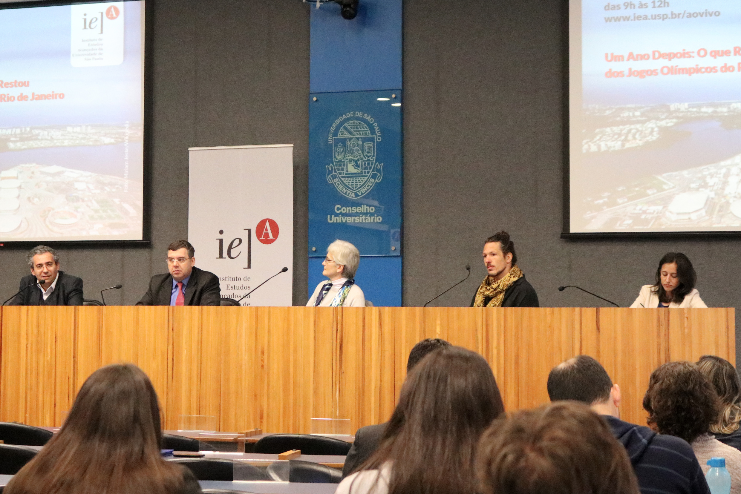 André Viana, Ricardo Leyser, Katia Rubio, Juliano Fiori e Bárbara Schausteck de Almeida