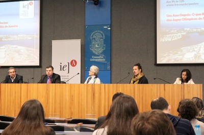 André Viana, Ricardo Leyser, Katia Rubio, Juliano Fiori e Bárbara Schausteck de Almeida