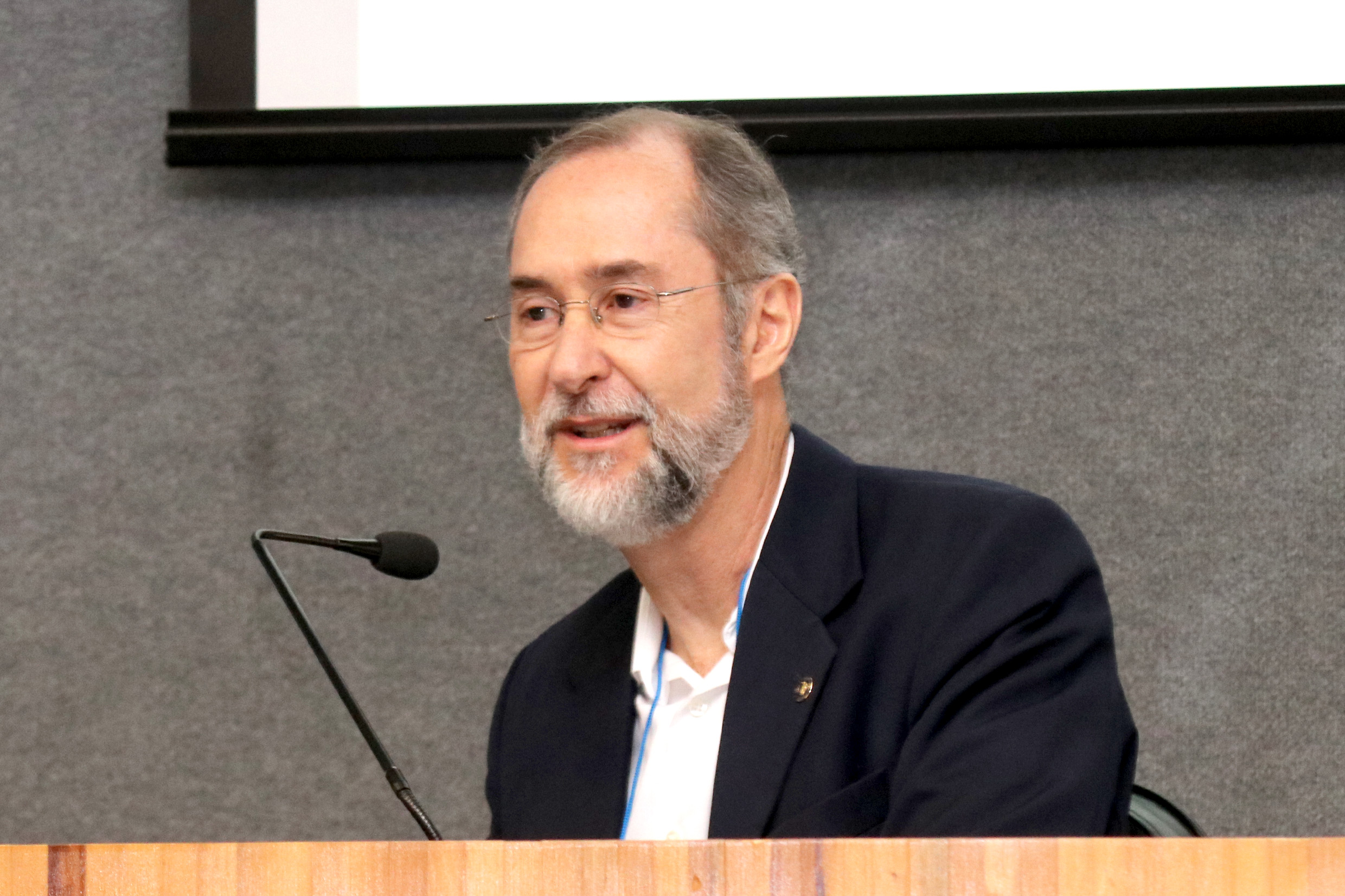 Antônio Mauro Saraiva faz a abertura do evento