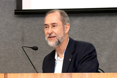 Antônio Mauro Saraiva faz a abertura do evento