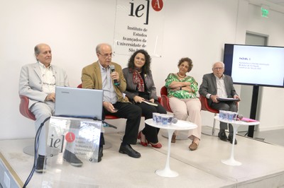 Naomar de Almeida Filho, Luiz Bevilacqua, Soraya Smaili, Elizabeth Balbachevsky e José Goldemberg 