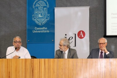 Paulo Saldiva, Marcos Buckeridge e Arlindo Philippi Jr