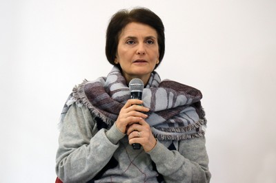 Katia Rubio abre o evento e apresenta os expositores