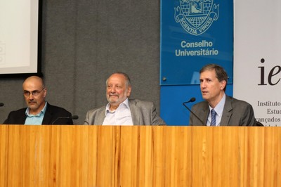 Guilherme Assis de Almeida, José Augusto Lindgren Alves e Pedro Dallari