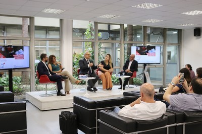 Thiago Afonso Teixeira, Elaine Frade Costa, Jorge Hallak, Gisele Alves e Arthur Guerra