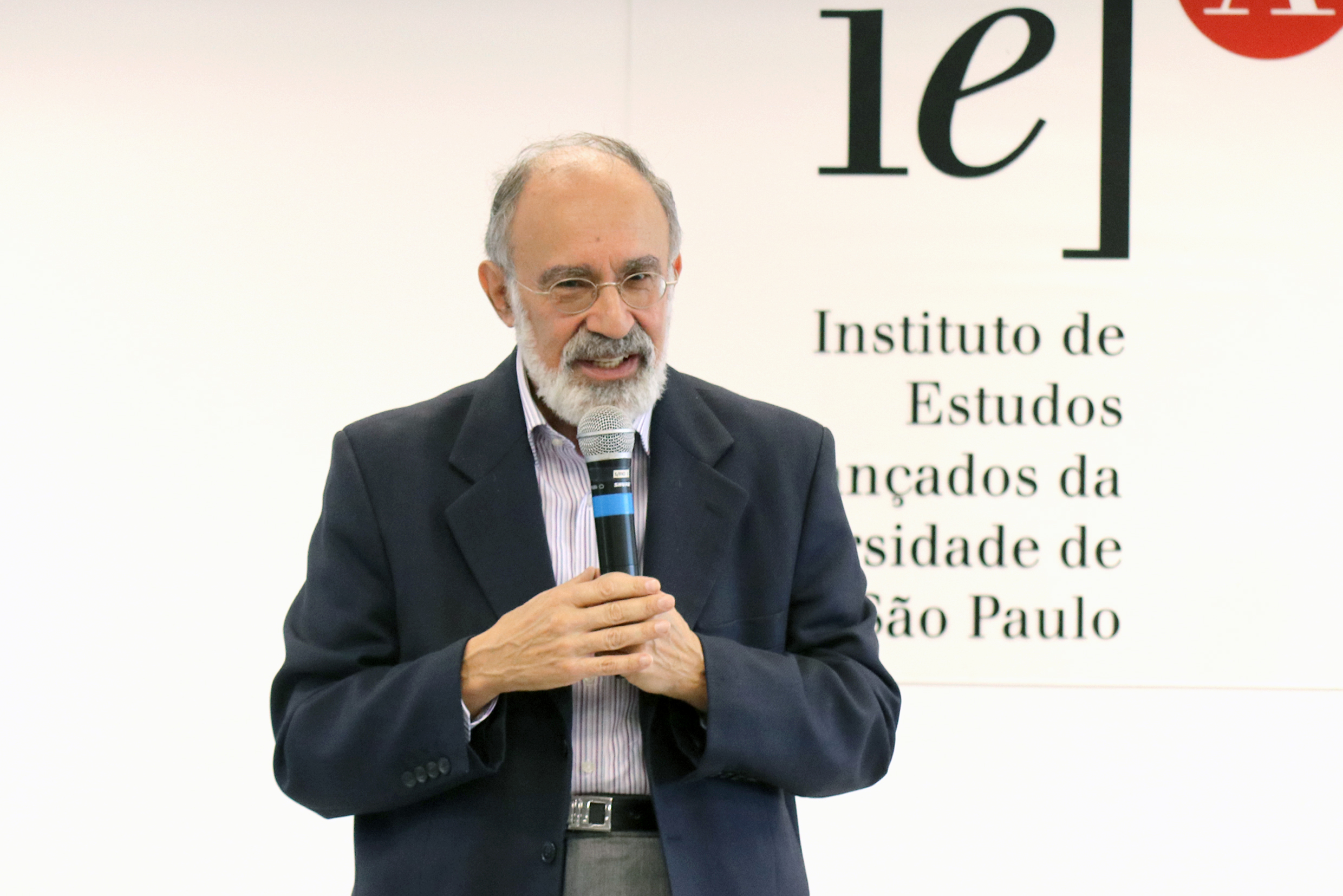 Guilherme Ary Plonski abre o evento