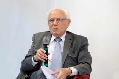 José Goldemberg