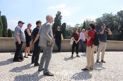Participantes visitam o Museu Paulista