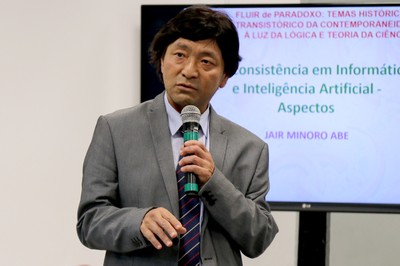 Jair Minoro Abe
