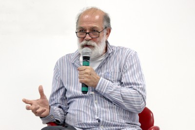 Pablo Mariconda abre o evento e apresenta o expositor
