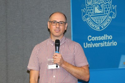Jonathan Rhodes