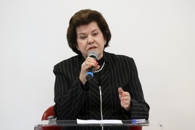  Marta Edna Holanda Diógenes Yazlle 