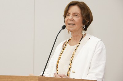 Maria Alice Setubal 