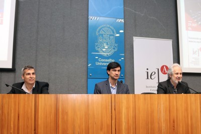 André Carlos Ponce de Leon Ferreira de Carvalho, Guillermo Anlló e Marcos Buckeridge 