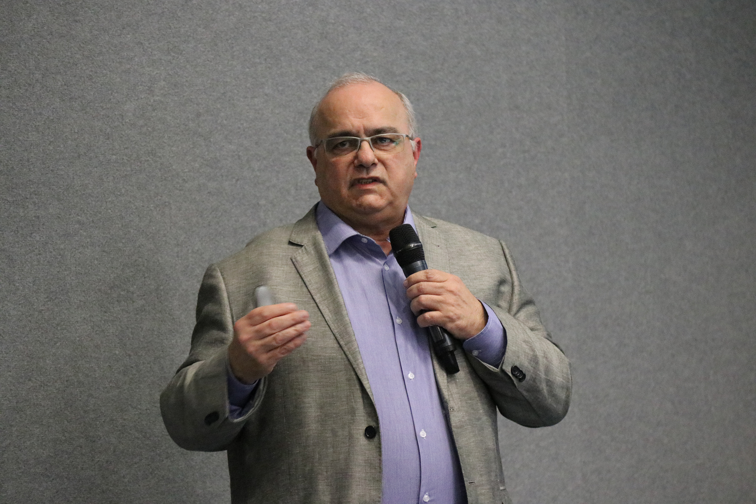 Dirceu Solé