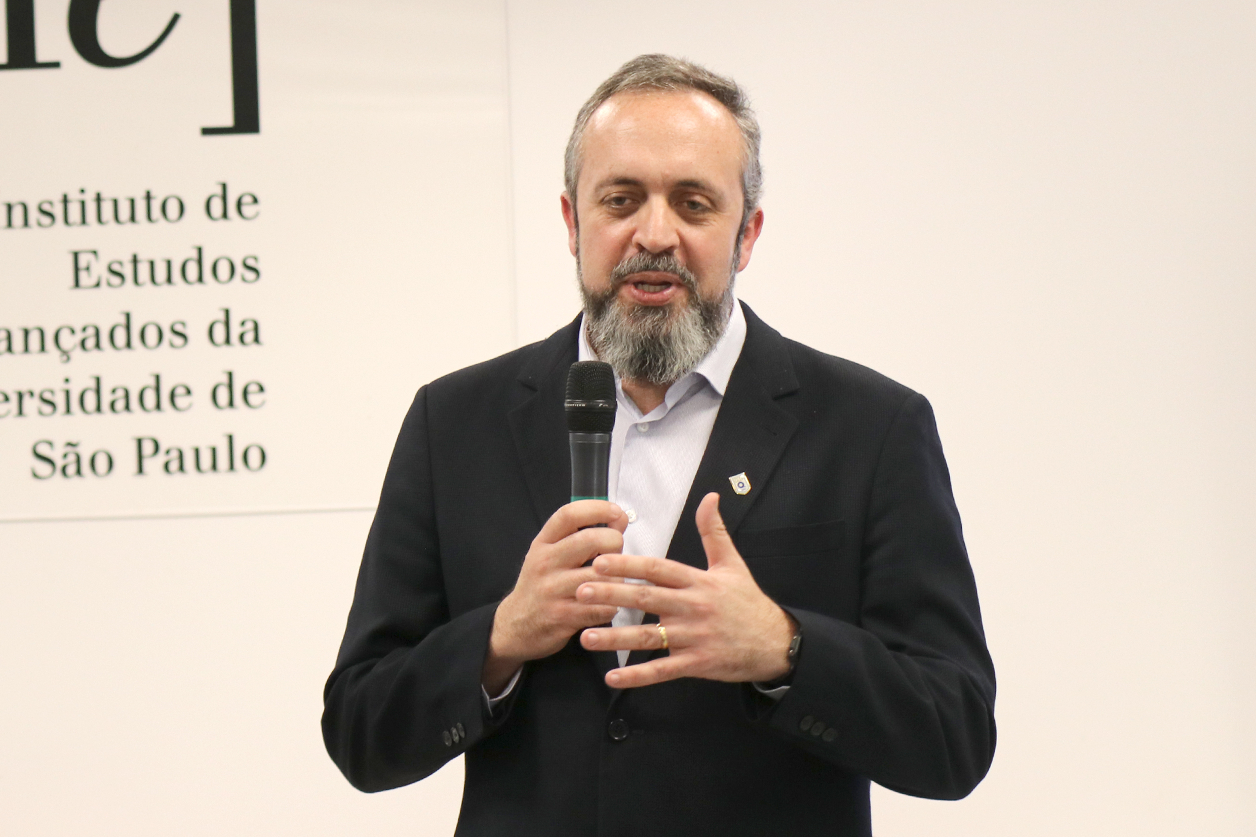Hamilton Varela