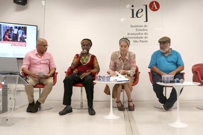 Ricardo Alexino, Neninho de Obaluaie, Tâmara Pacheco e Dennis de Oliveira 