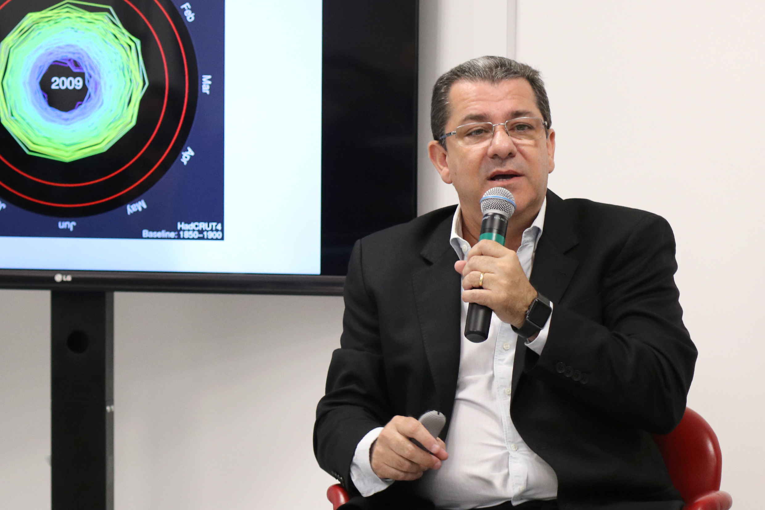 Tércio Ambrizzi 