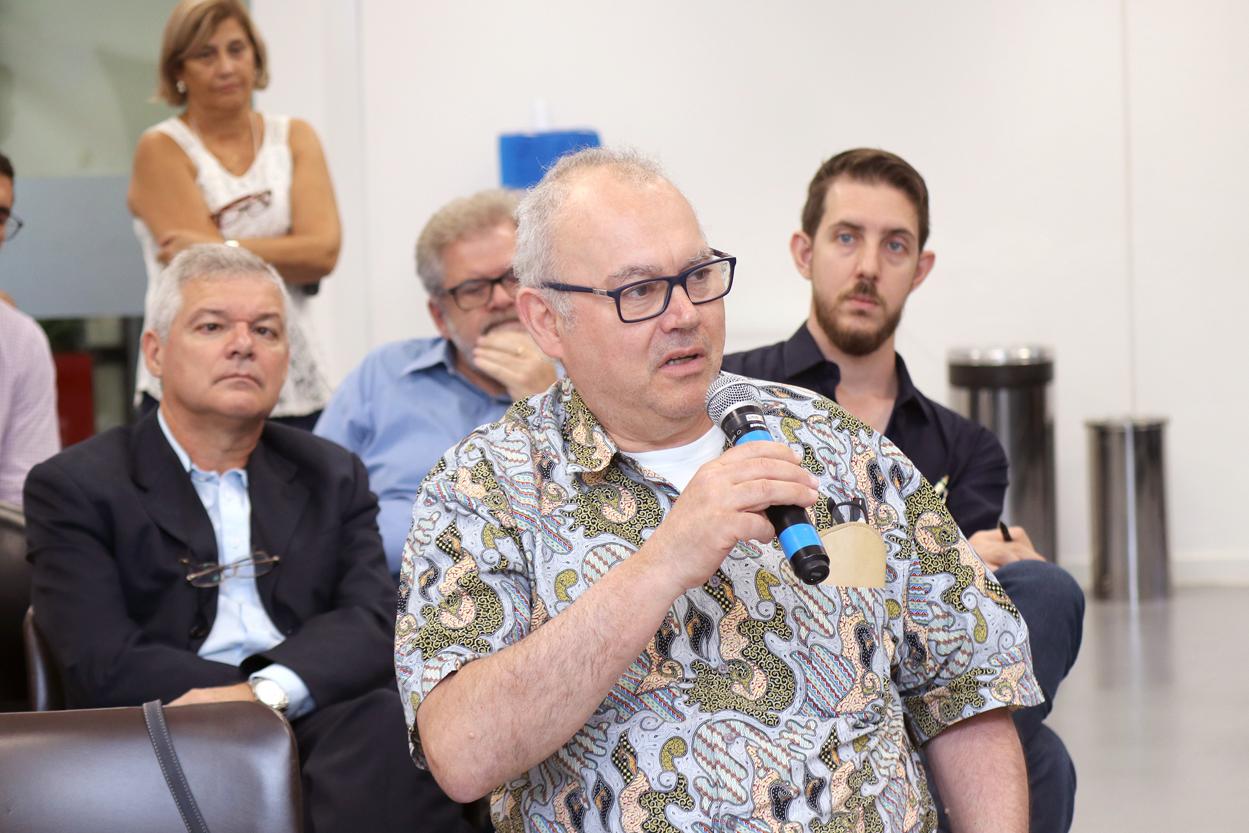 Frank Jaspers faz perguntas aos expositores - 22/04/2019
