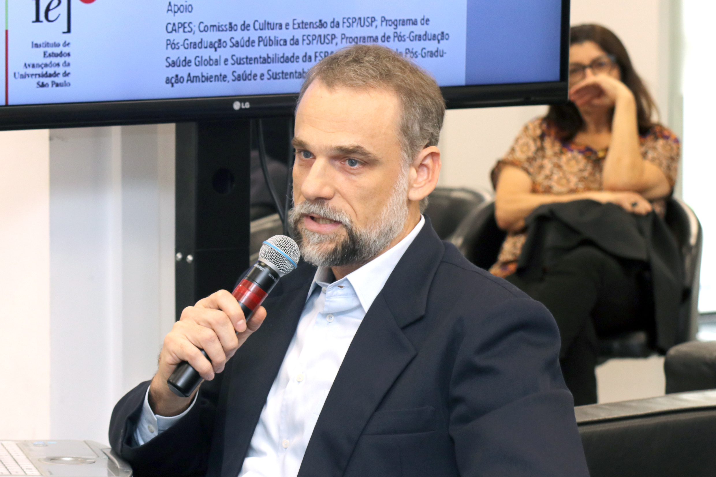 William Bonino Rauen faz perguntas aos expositores - 23/04/2019