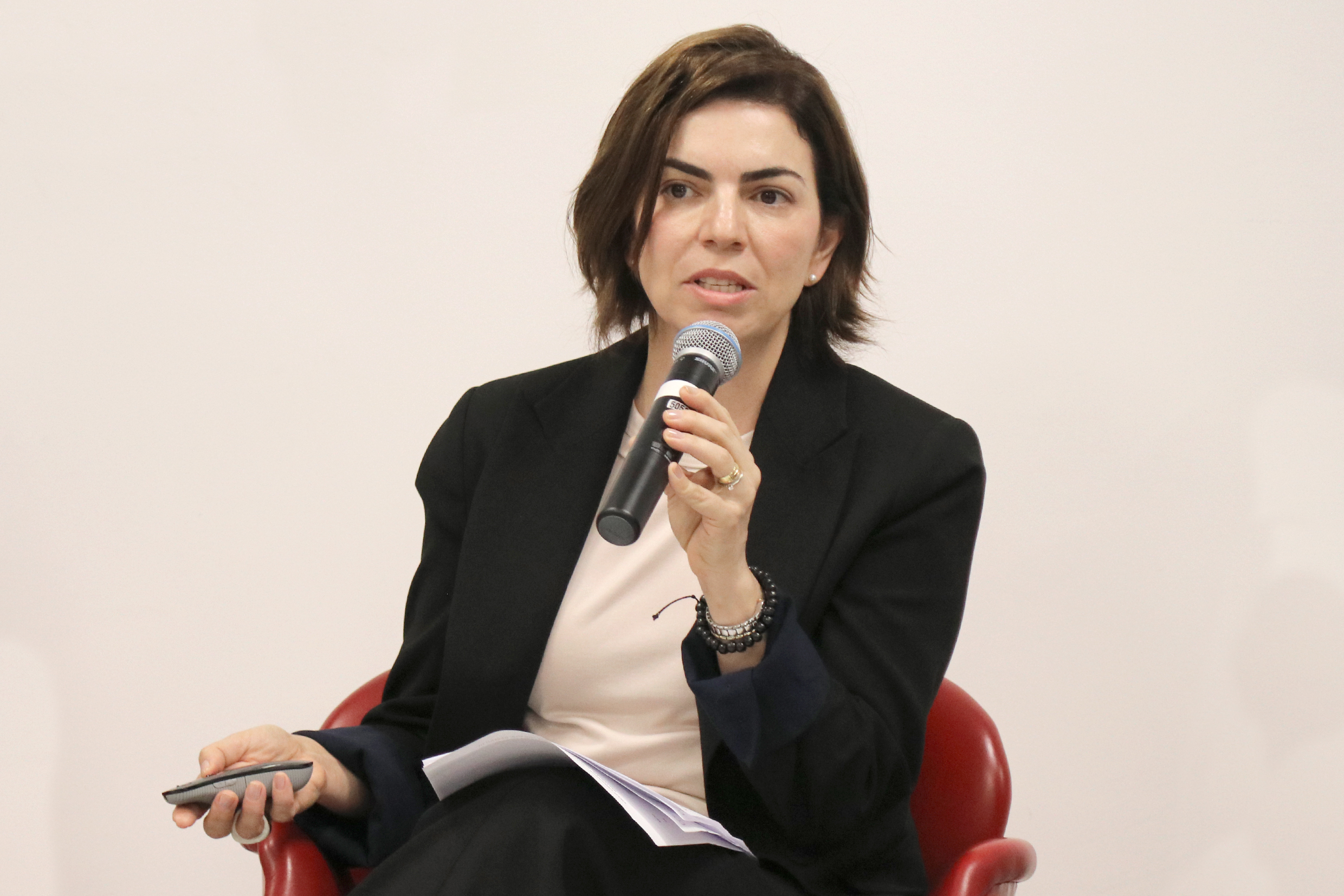 Vânia G. Zuin
