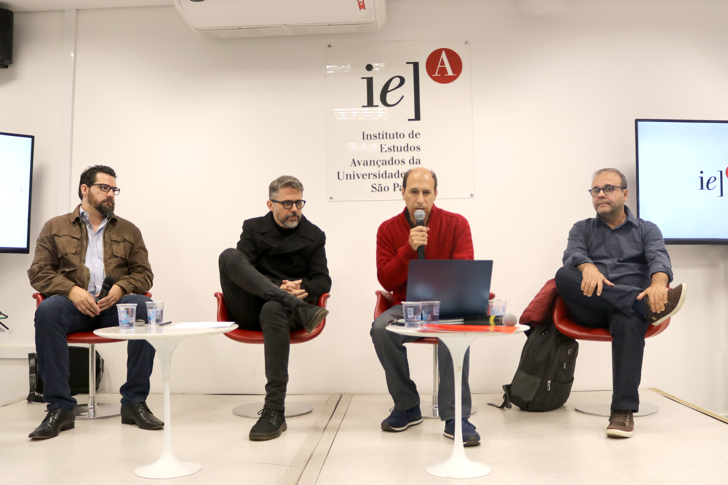 Fabrício Erick de Araújo, André Folganes Franco, João Marcus Pires Dias e Sérgio Amadeu 