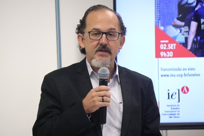 Rogério Arantes abre o evento