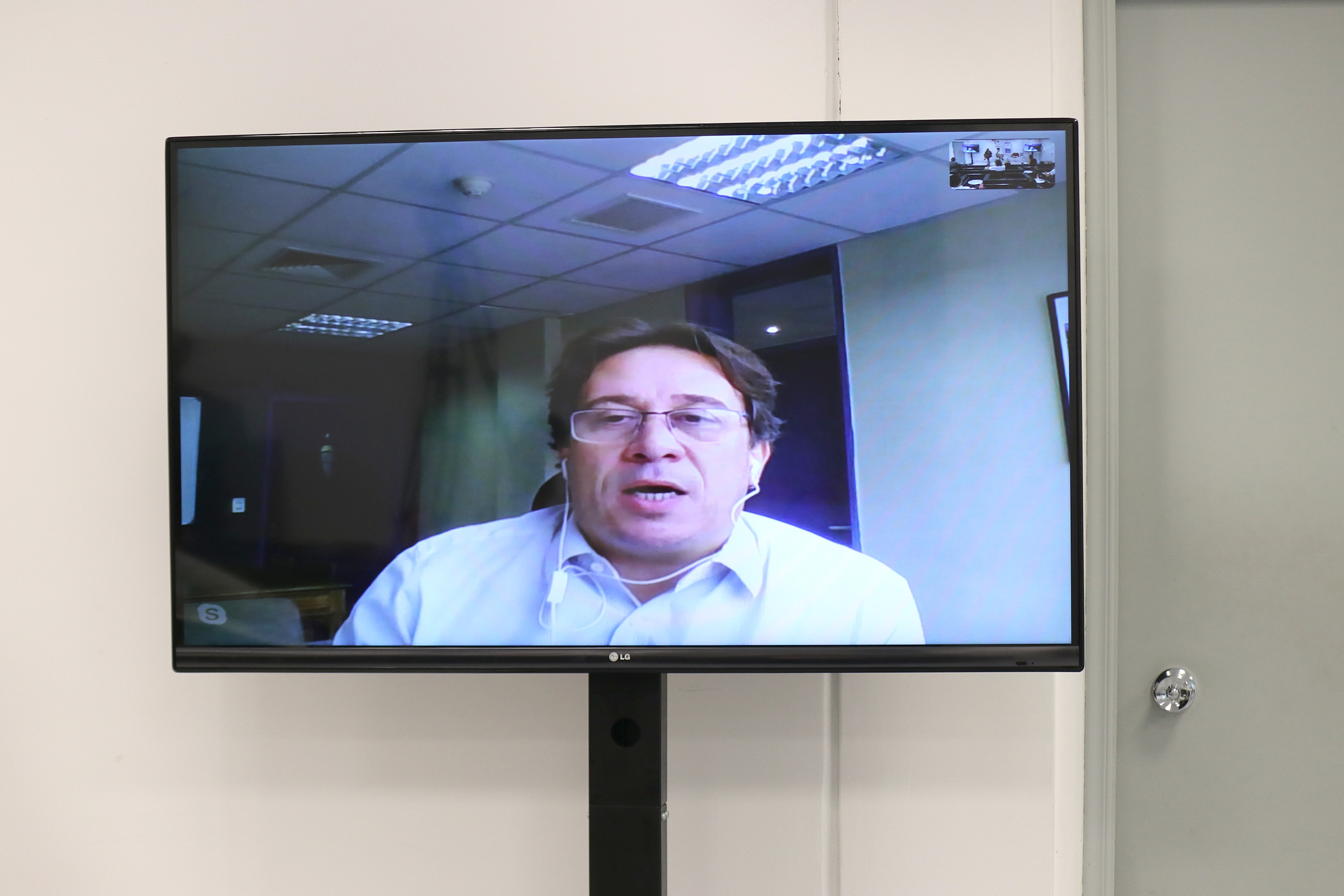 Luiz Carlos Beduschi Filho, via Skype