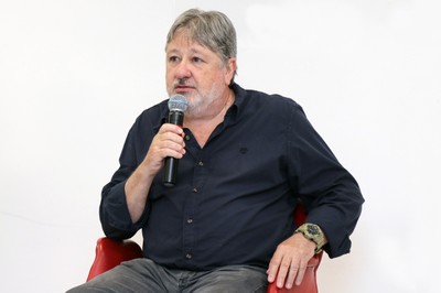 Gustavo Luis Gutierrez abre o evento