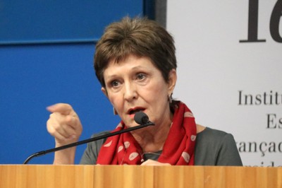 Ermínia Maricato 