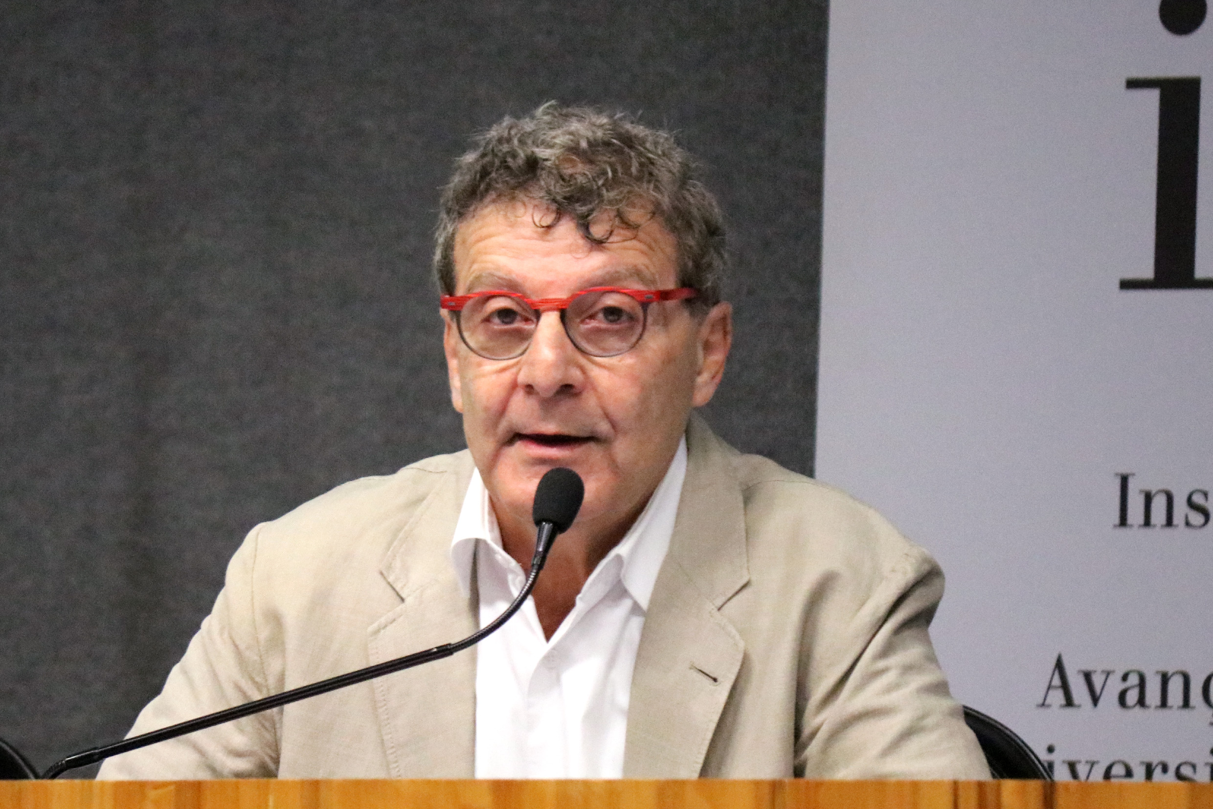 Nabil Bonduk apresenta os expositores