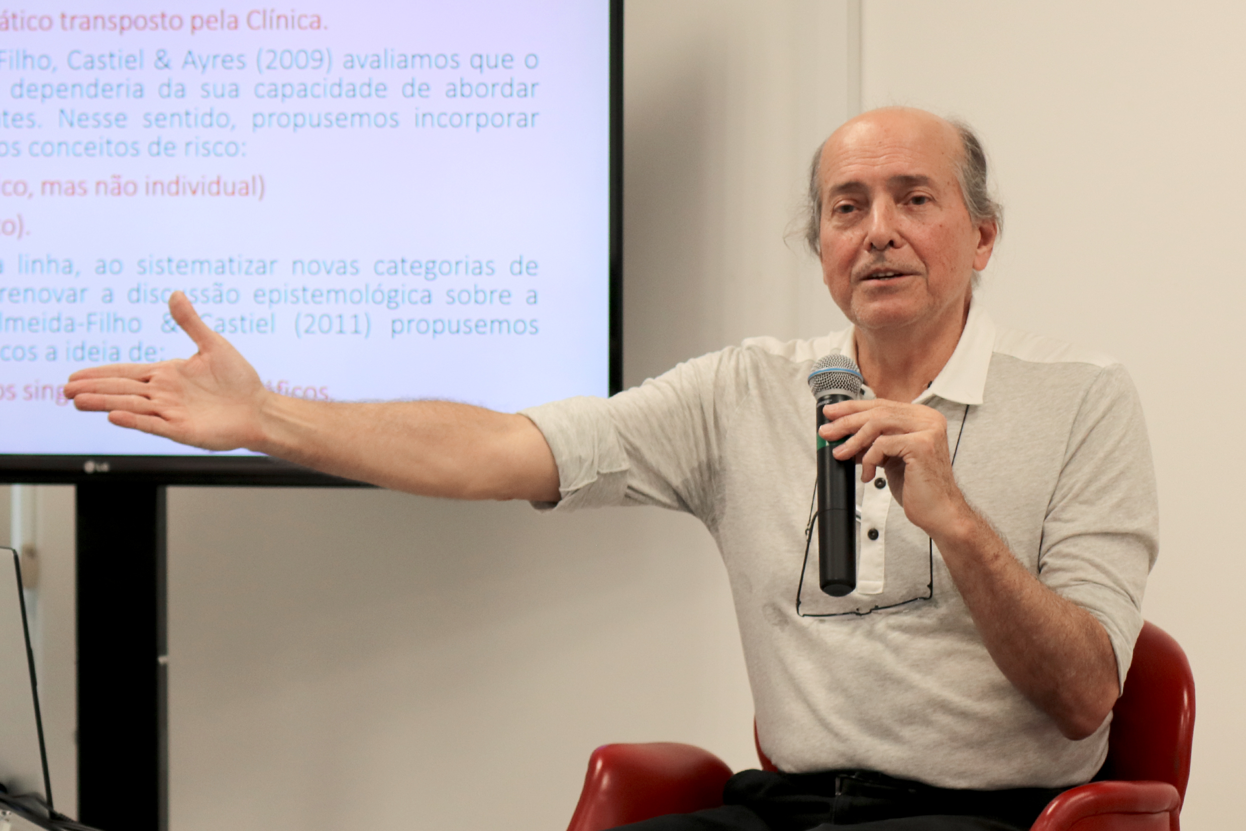 Naomar de Almeida Filho