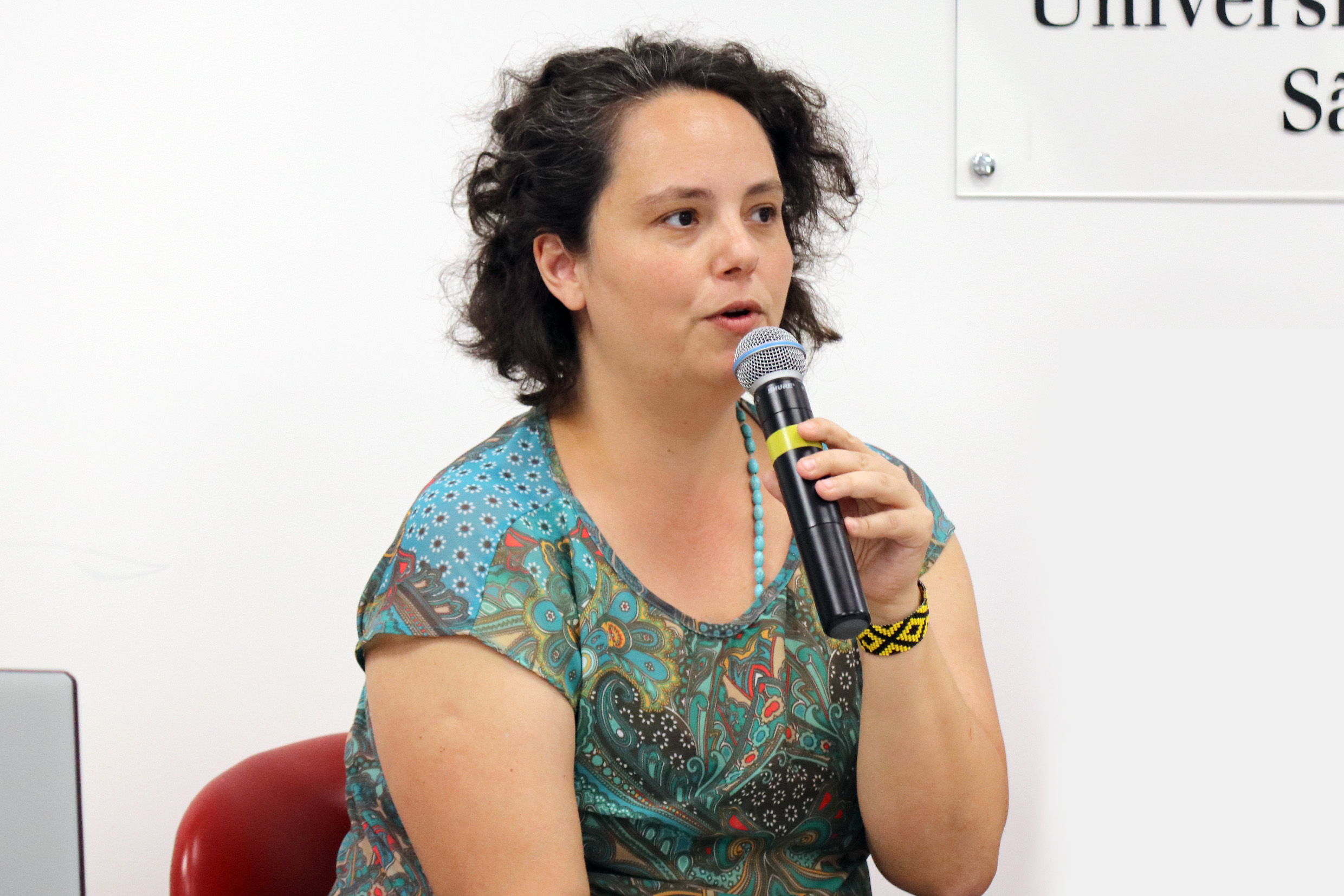 Regiane Nigro 