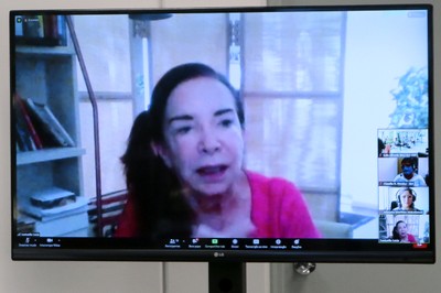 Lúcia Santaella abre o evento, via vídeo-conferência