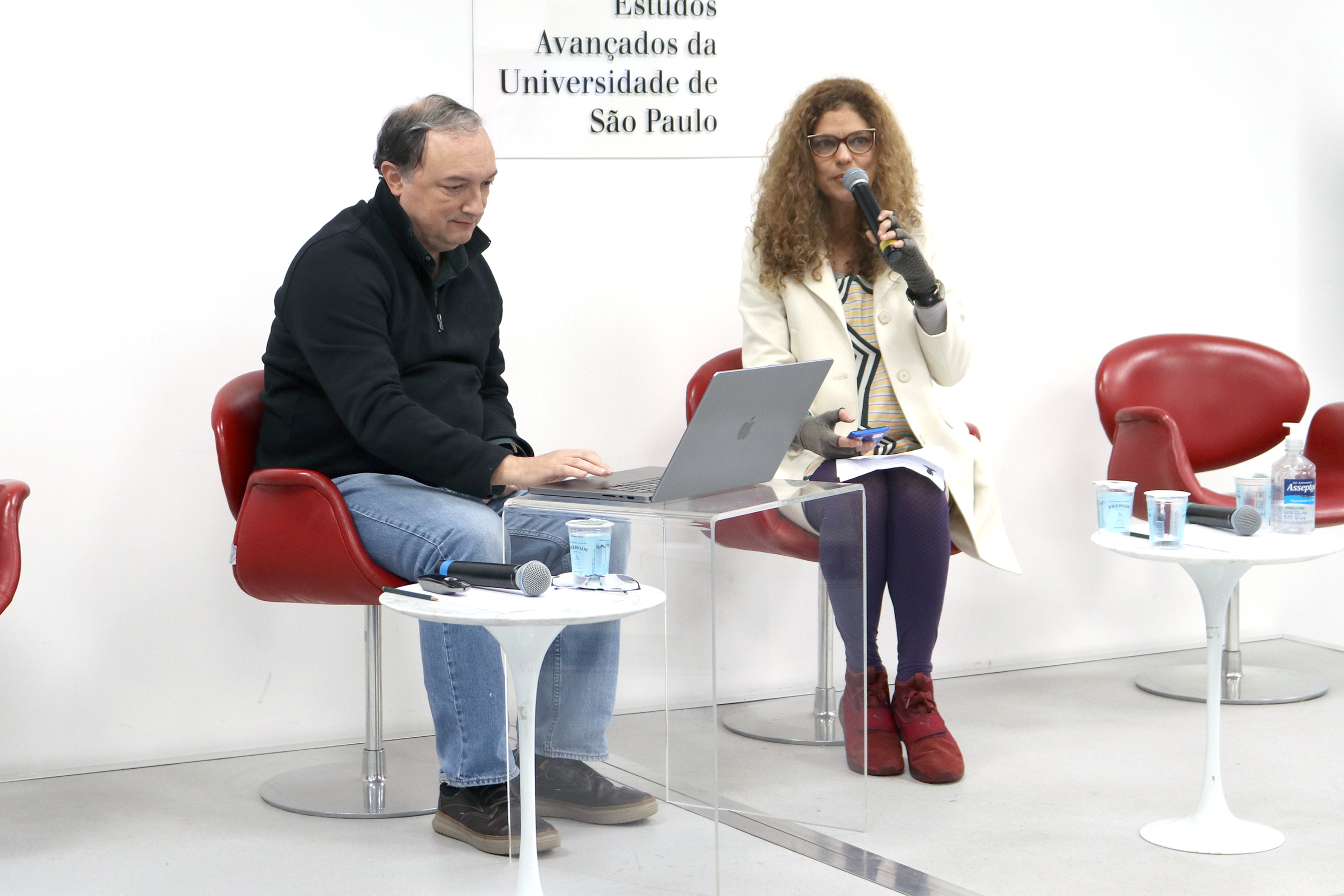 Claudio Pinhanez e Elen Nas 