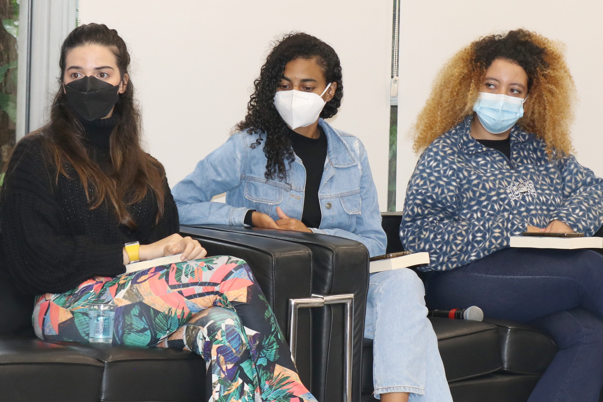 Mayara Bertanhe, Yasmin da Silva Alexandre e Adna Ribeiro Cavalcante Costa