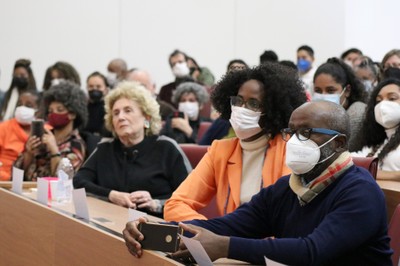 Eva Blay e Djamila Ribeiro participam do evento