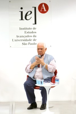 Antonio Dimas 