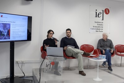 Gabriela Di Giulio, Eduardo Gonçalves Gresse e Pedro Roberto Jacobi